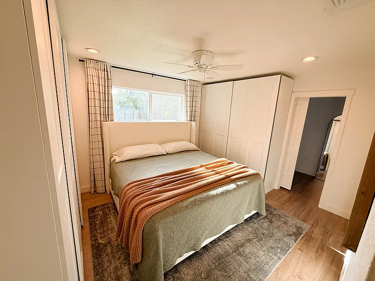 301 Temple Dr — Photo 7