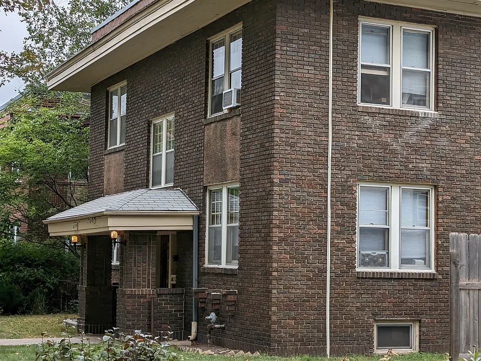 1439 Grand Ave #3