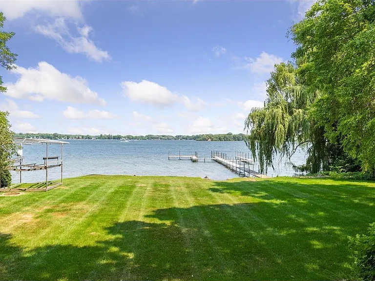 3229 Casco Cir — Photo 3
