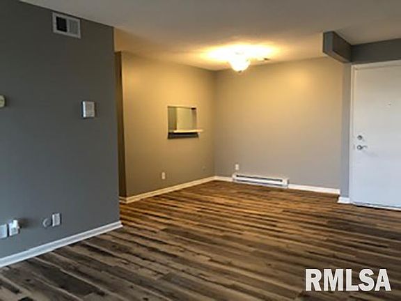 5th image of 2605 W Willowlake Dr APT 39