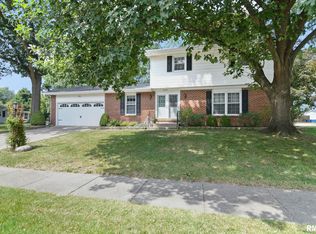 19 Guilford Dr, Springfield, IL 62711