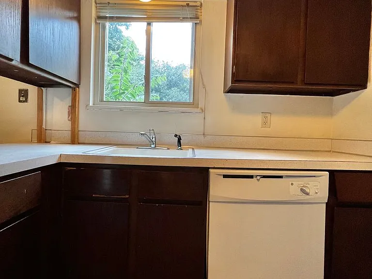 Dartmouth129 (KC-AM) — Photo 9