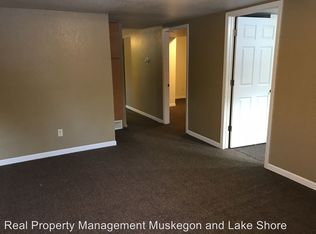 6188 Whitehall Rd, Whitehall, MI 49461