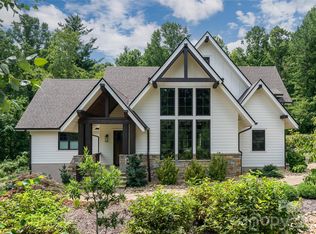 450 Barrington Dr, Asheville, NC 28803