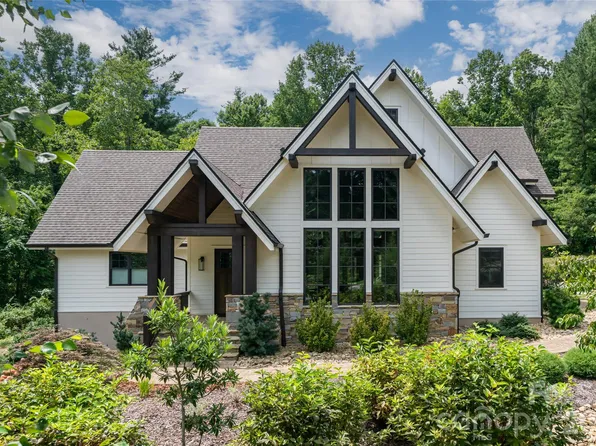 450 Barrington Dr, Asheville, NC 28803