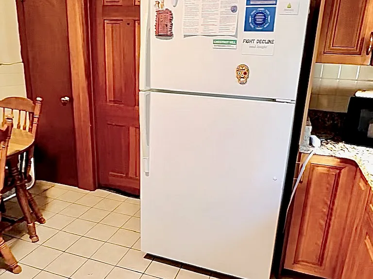 Refrigerator