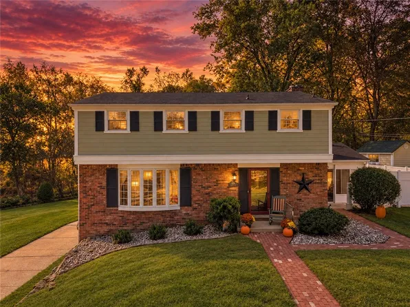 1808 Concord Dr, Allison Park, PA 15101