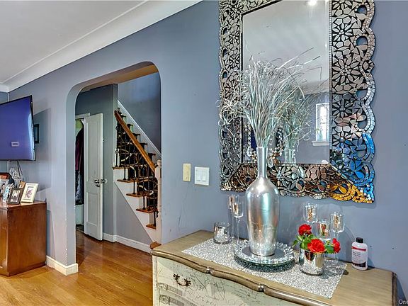 5th image of 4016 Bruner Ave