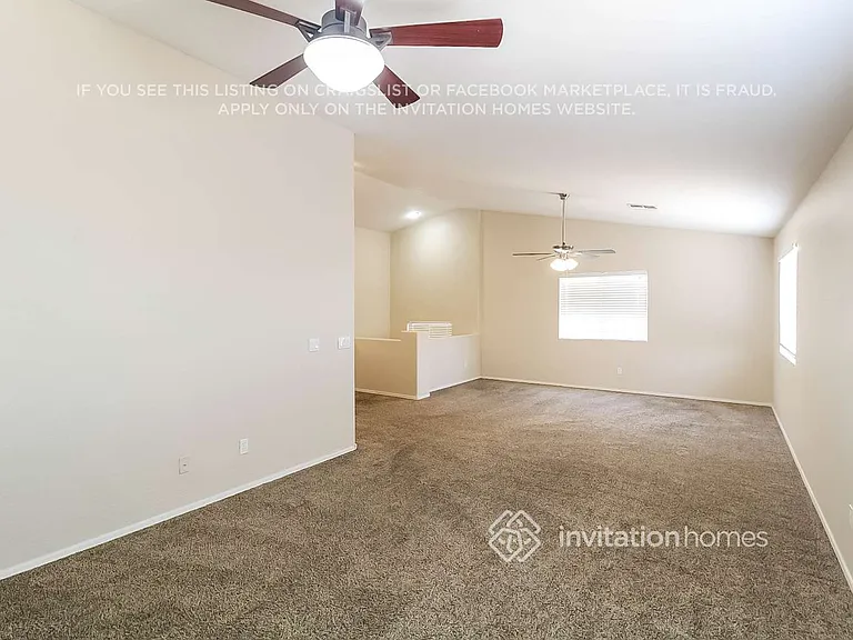 10821 W Taft St — Photo 8