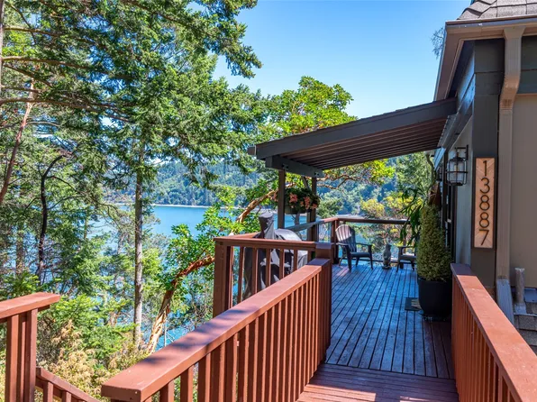 13887 Polaris Point Lane, Anacortes, WA 98221
