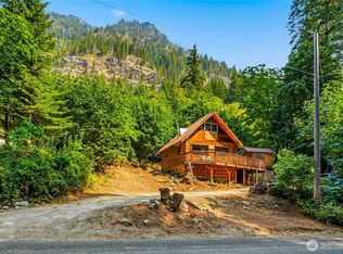 17800 N Shore Dr, Leavenworth, WA 98826