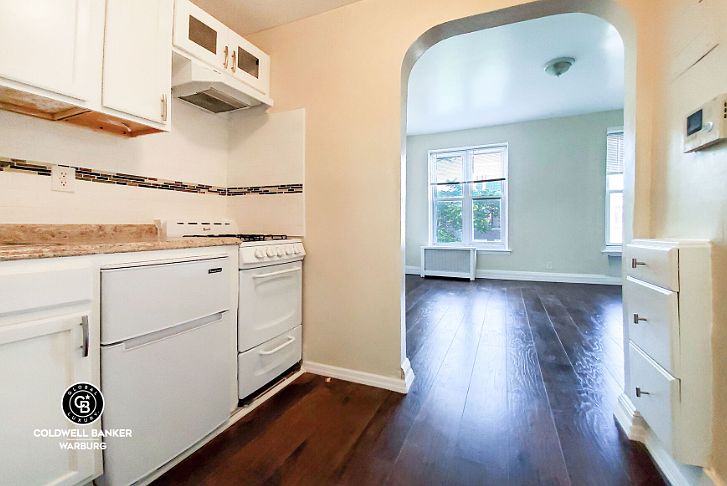 1st image of 155 W 120th St APT 7