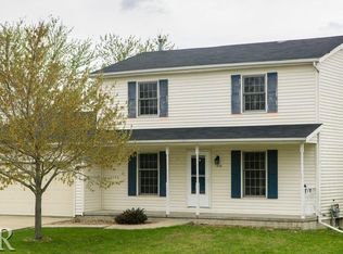 1316 Eastport Dr, Bloomington, IL
