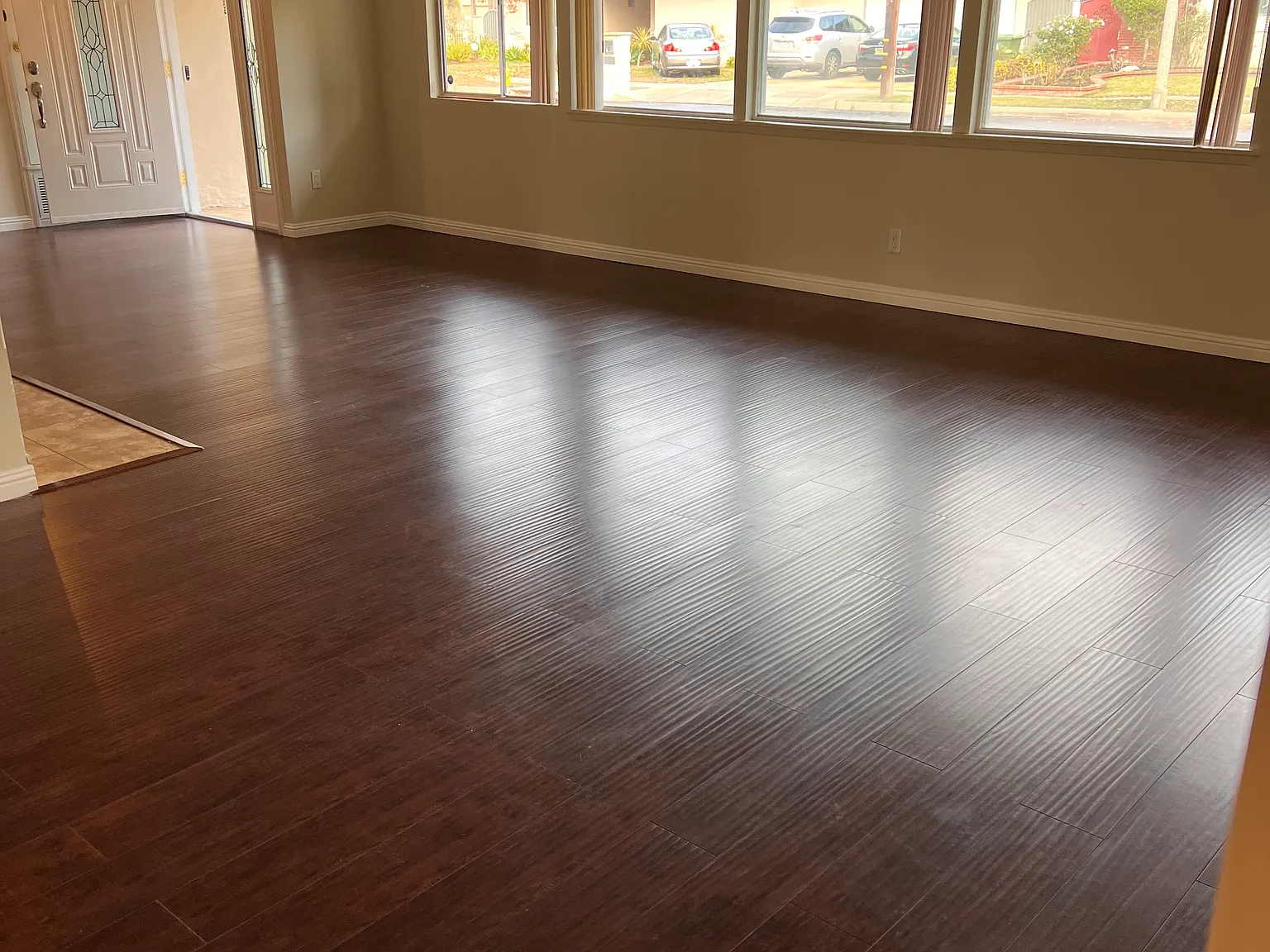 3 bed, 2044 sqft, $6,900 — Photo 2
