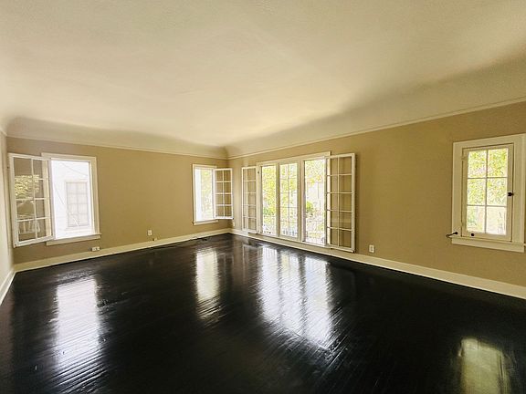 2nd image of 114 S Sycamore Ave #1185