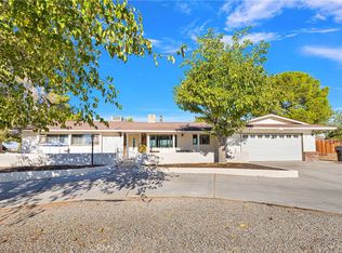 15940 Venango Rd, Apple Valley, CA 92307
