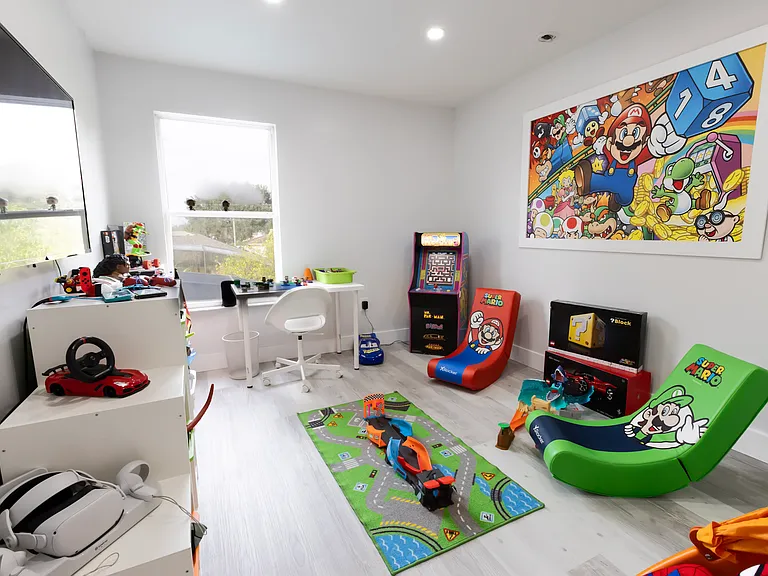 1146 Perpignan Ct — Photo 33