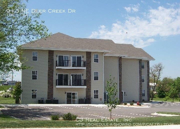 1st image of 913 NE Deer Creek Dr