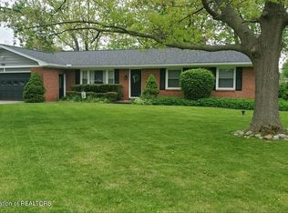 1119 Chris J Dr, Lansing, MI