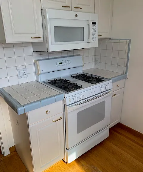 200 N Willard St #1 — Photo 6