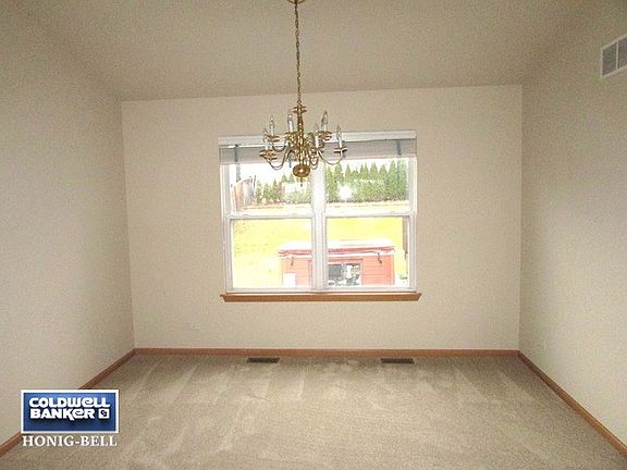 3rd image of 721 Chesterfield Ln
