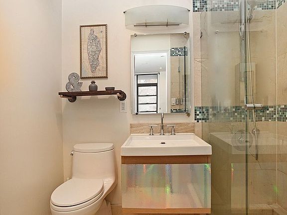 3rd image of 413 W 57th St #2A