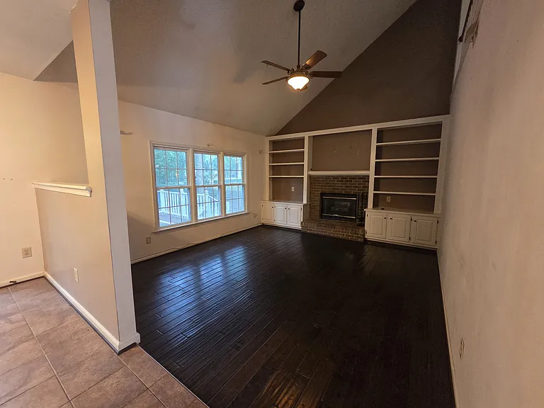 553 Broad Bend Cir — Photo 8