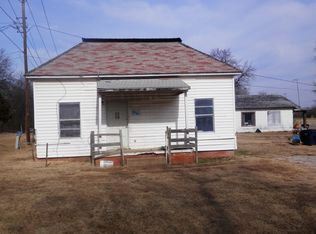220 E Walnut Ave, Seminole, OK 74868