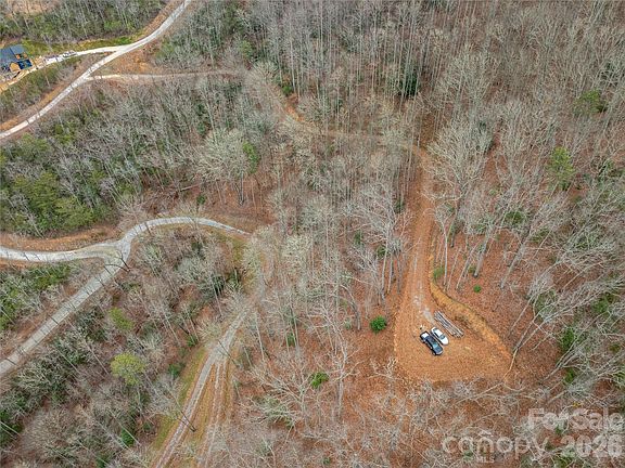 4th image of 999 Breedlove Rd #2