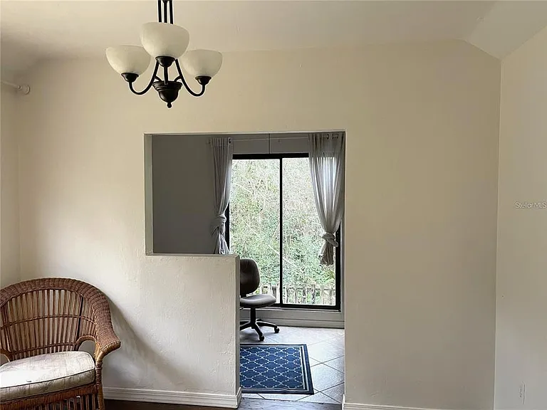 4531 SW 83rd Dr — Photo 5