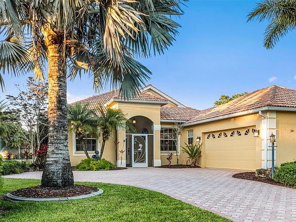 3rd image of 124 Grand Oak Cir