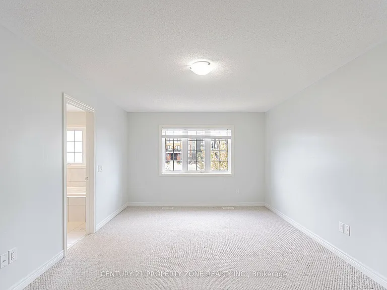 6 Dufay Rd — Photo 10
