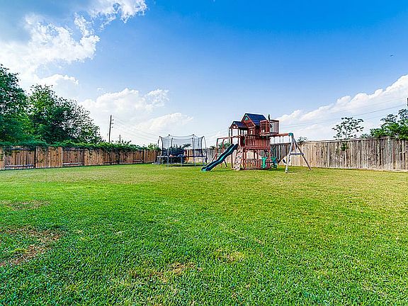 3rd image of 24330 Hill Creek Fls