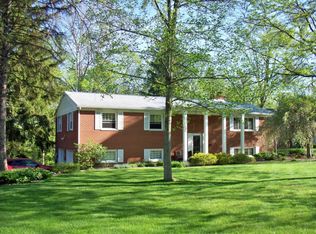 1615 Neff Rd, Dayton, OH 45414