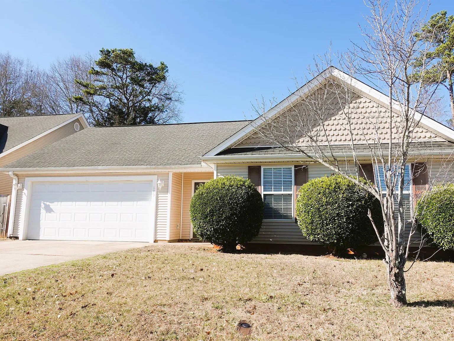 Stockbridge Drive 139 - 01 — Photo 4