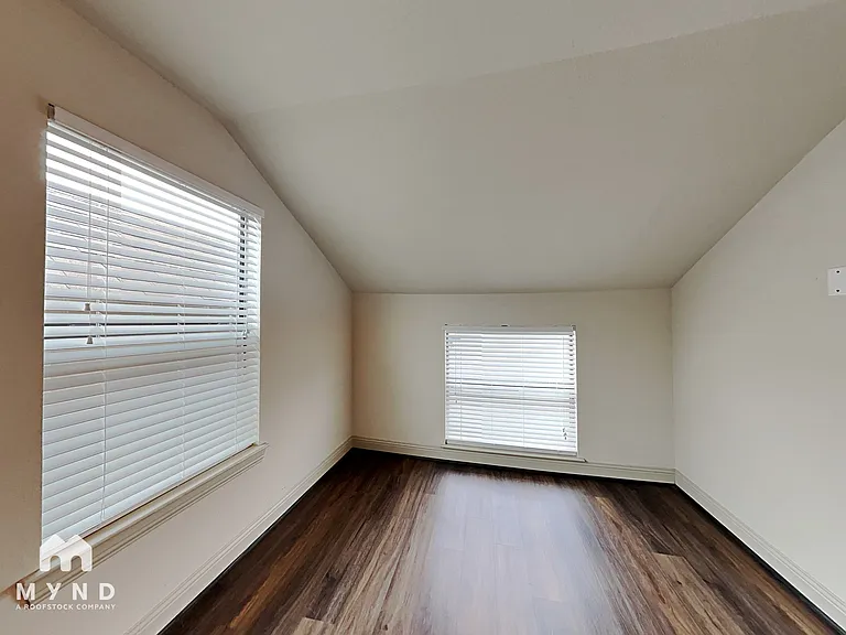 7404 Coronado Way — Photo 13