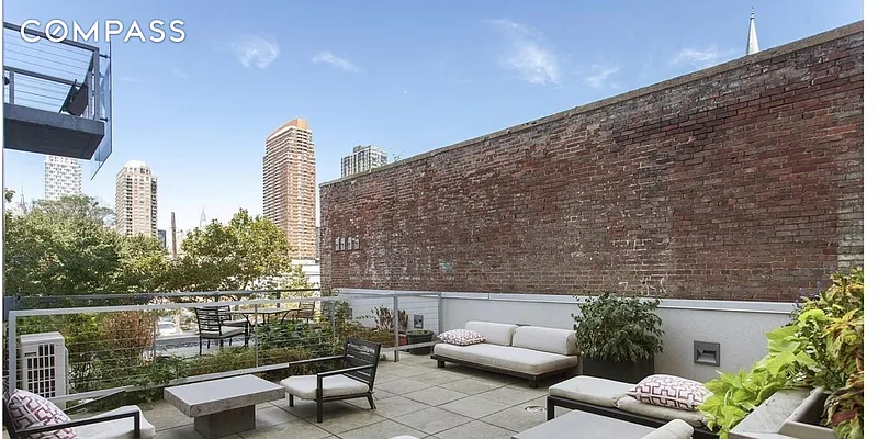 Sold by Compass | media 9