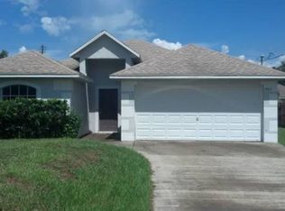 1725 3rd Ave, Deland, FL 32724