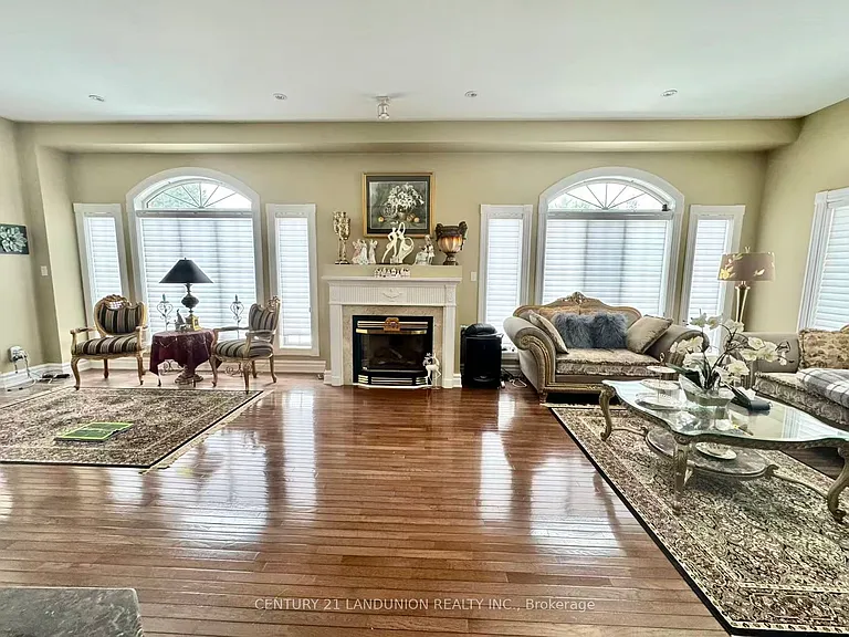 5 Dafoe Ct — Photo 5