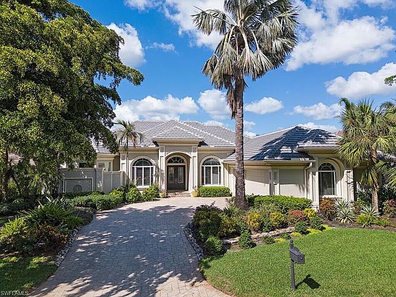 2nd image of 22270 Banyan Hideaway Dr