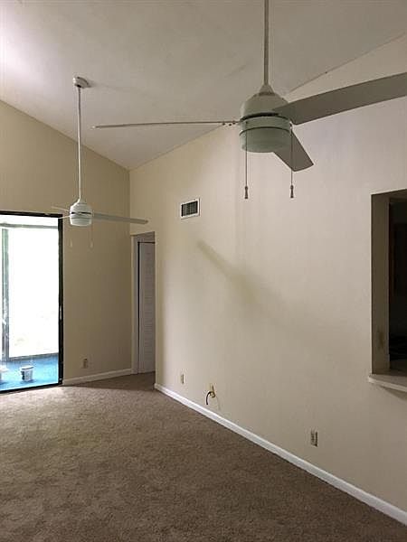 2nd image of 211 Lake Pointe Dr APT 211