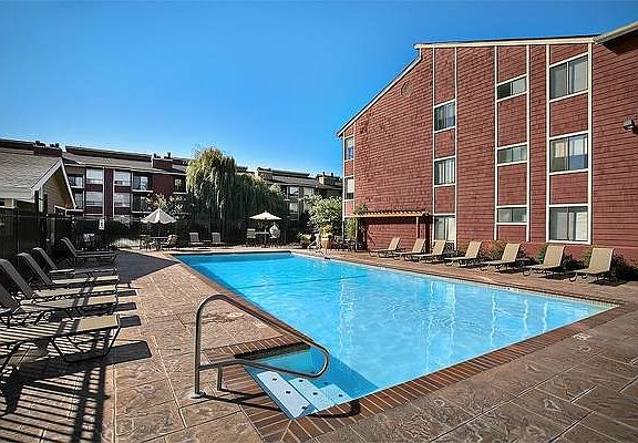 4th image of 25035 108th Ave SE Unit F106