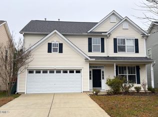 266 Stobhill Ln, Holly Springs, NC 27540