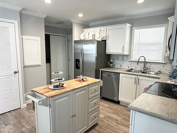 5th image of 5200 28th St N #160
