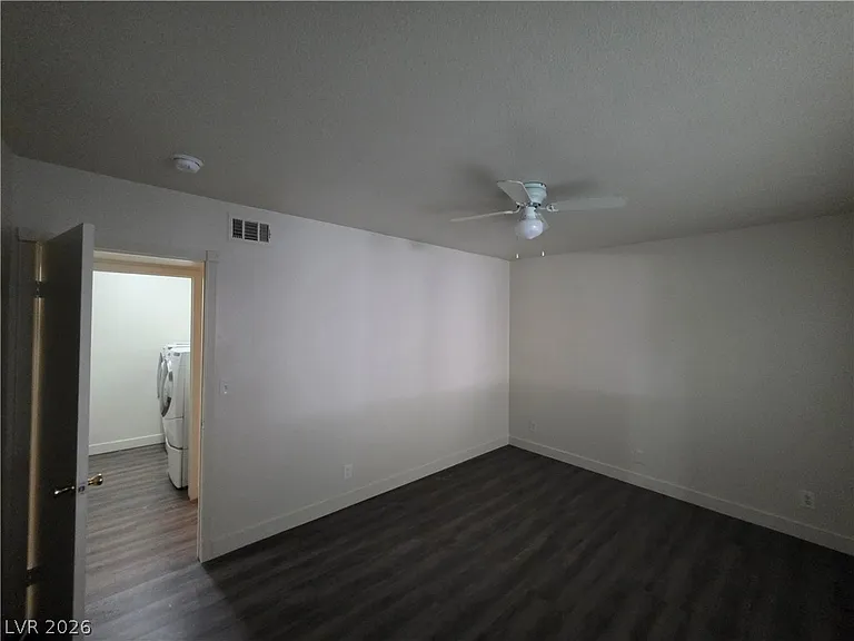 3364 Royce Ct — Photo 41