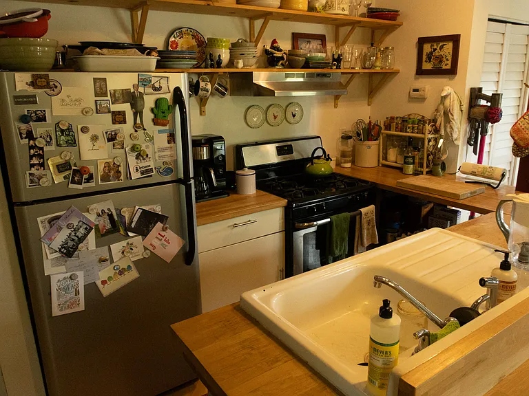 1430 W 29th St #6 — Photo 9