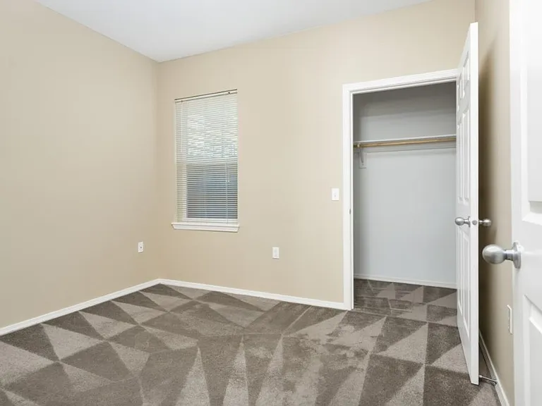 Baxter Ridge Apartments — Photo 54