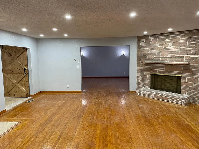 480 Napa St — Photo 8