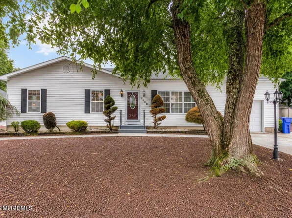 1840 Commonwealth Boulevard, Toms River, NJ 08757