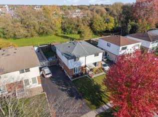 297 Durham Ct, Oshawa, ON L1J 5R5